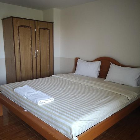 Sab Suwarn Mansion Hotel Szuphanburi Kültér fotó