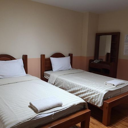 Sab Suwarn Mansion Hotel Szuphanburi Kültér fotó